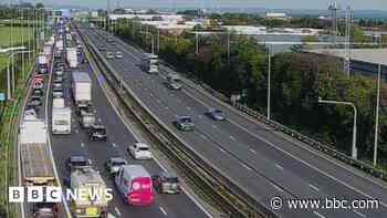 'Serious crash' sparks long tailbacks on motorway