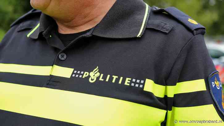 Man mishandelt drie handhavers, een loopt bloedende bijtwond aan hand op