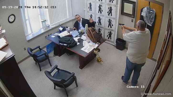 New video shows Kentucky sheriff pointing gun at judge before alleged fatal shooting