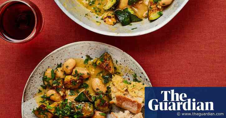 Meera Sodha’s vegan recipe for caramelised garlic, courgette and butter beans | The new vegan