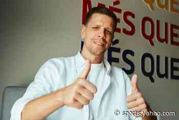 Official: Barcelona register Wojciech Szczesny with La Liga