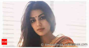 Delhi police summons Rhea Chakraborty for questioning