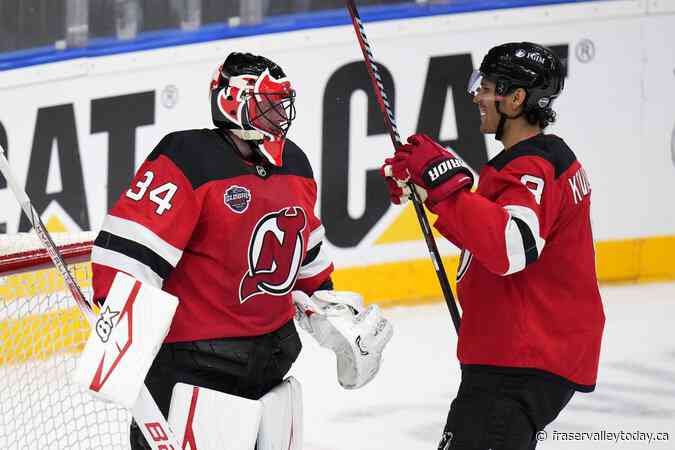 Cotter scores as Devils beat Sabres 3-1 to sweep season-opening series in Prague