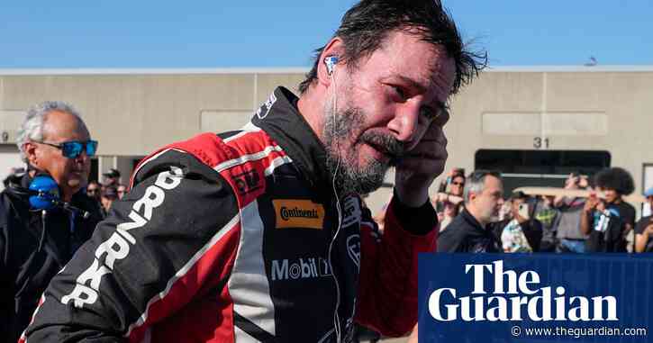 Keanu Reeves spins out at Indianapolis Motor Speedway in pro racing debut