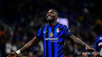 Thuram helpt Inter met hattrick langs tien man van Torino