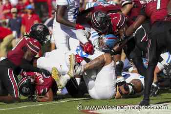 325-pound JJ Pegues runs for 2 TDs as No. 12 Ole Miss posts 27-3 win over South Carolina