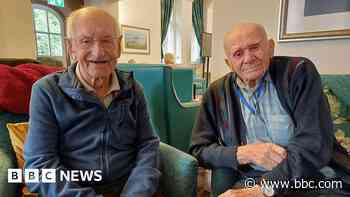 Army pals meet by chance 70 years after serving