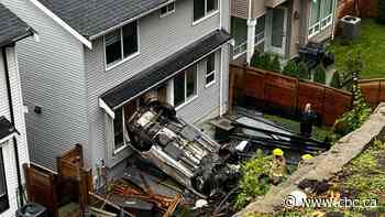 Car veers off road, crashes through multiple Maple Ridge backyards