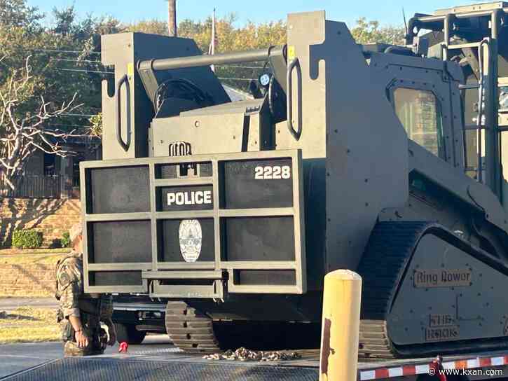 SWAT responds to call in east Austin