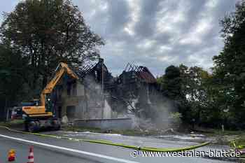 Nach Großbrand: Steinhagener Landhaus zum Teil bereits abgerissen