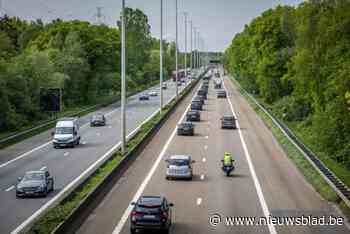 Verkeer kan weer vlot over E313 tussen Lummen en Hasselt: “Maar spitsstrook gaat pas in voorjaar 2025 open”