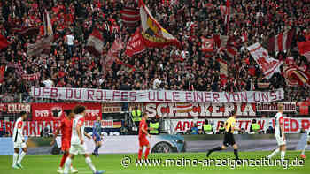 Bayern-Fans schießen mit Banner wegen Ulreich-Sperre gegen den DFB mit Rolfes-Spruch