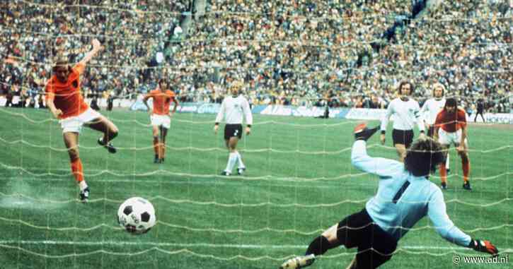 Van de pingel in de WK-finale tot icoon bij Oranje: 25 foto’s uit het leven van Johan Neeskens