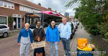 Arnhemmers vrezen het ergste door ‘scheurende’ bussen: ‘Nu is een kat aangereden, zo is het een kind’