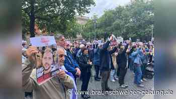 Ein Jahr danach: 250 Braunschweiger zeigen Solidarität mit Israel