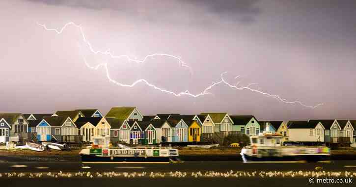 Thunderstorms and ’40-50 mm of rain’ to batter England for 12 hours