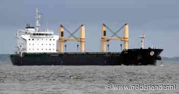 Russisch schip met explosieve lading hopeloos op zoek naar Noordzeehaven voor dringende reparaties