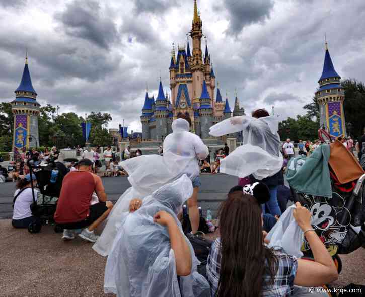 What happens at Disney World during a hurricane?