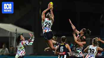 'Unreal': Port Adelaide players claim mark of the year and potential goal of the year five minutes apart