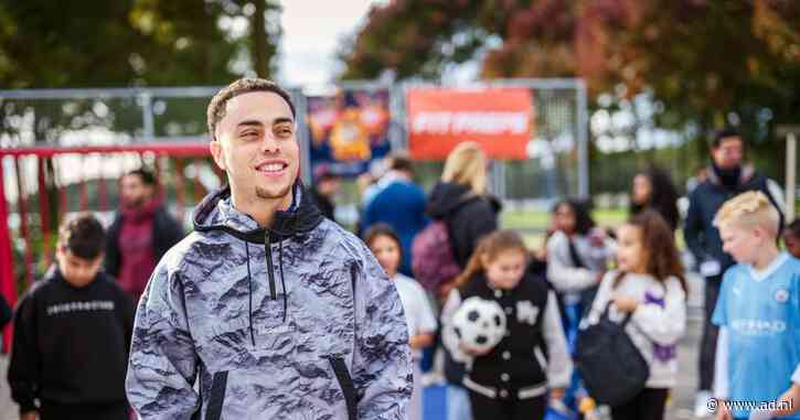 Sergiño Dest laat in zware tijden zijn droom uitkomen: ‘Ik wilde dit in mijn Ajax-tijd eigenlijk al’