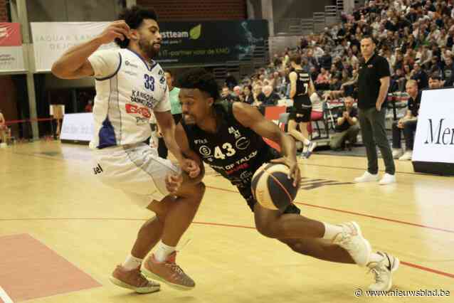 “Wie ons kan kloppen? Zoals het er nu naar uitziet, niemand”: uitblinker Eric Reed Jr. loodst ontketende leider Kortrijk Spurs naar vijfde zege op rij en nieuwe century