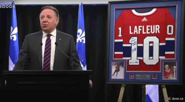 François Legault: a Guy Lafleur jersey paid for (and framed) with public funds