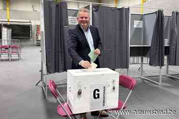 VERKIEZINGEN OUDENBURG. Voor Oudenburg wint verkiezingen, Anthony Dumarey aan zet