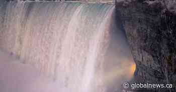 ‘Look at these crazy people’: Video shows 2 visitors jumping fence at Niagara Falls