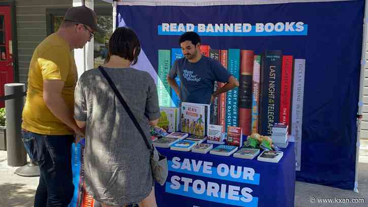 Banned Wagon distributes free books in Austin as part of national tour