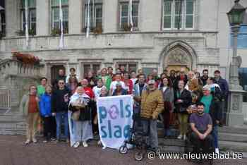 Armoedeorganisatie voert actie aan stadhuis: “Mensen in armoede waren wel degelijk bezig met verkiezingen”