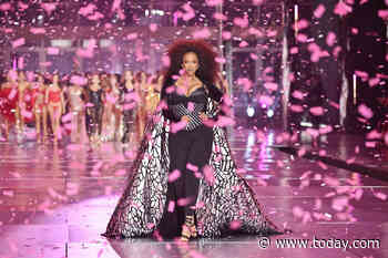 See Tyra Banks come out of retirement to close out the 2024 Victoria’s Secret Fashion Show