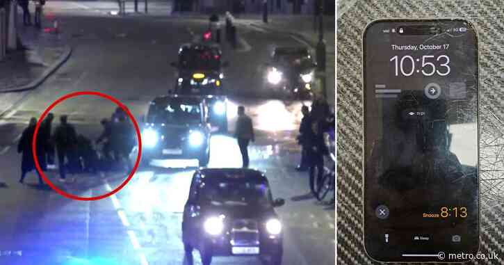 Londoners so fed up with phone snatchers they catch suspect seconds after theft