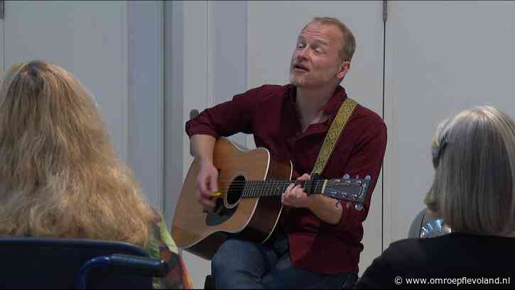 Lelystad - Stel zamelt geld in met huiskamerconcerten voor onderzoek naar bijzondere vorm kanker