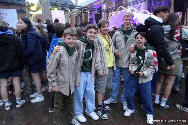 Dag van de Jeugdbeweging start met feest voor meer dan 3.000 scholieren: “Die belangrijke toets straks? Dat zijn zorgen voor later”