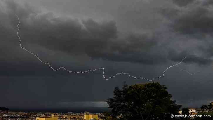 Alerte météo dans les Alpes-Maritimes: un violent orage s'est abattu sur Nice et les environs, le département en vigilance orange "crues"... les dernières infos en direct