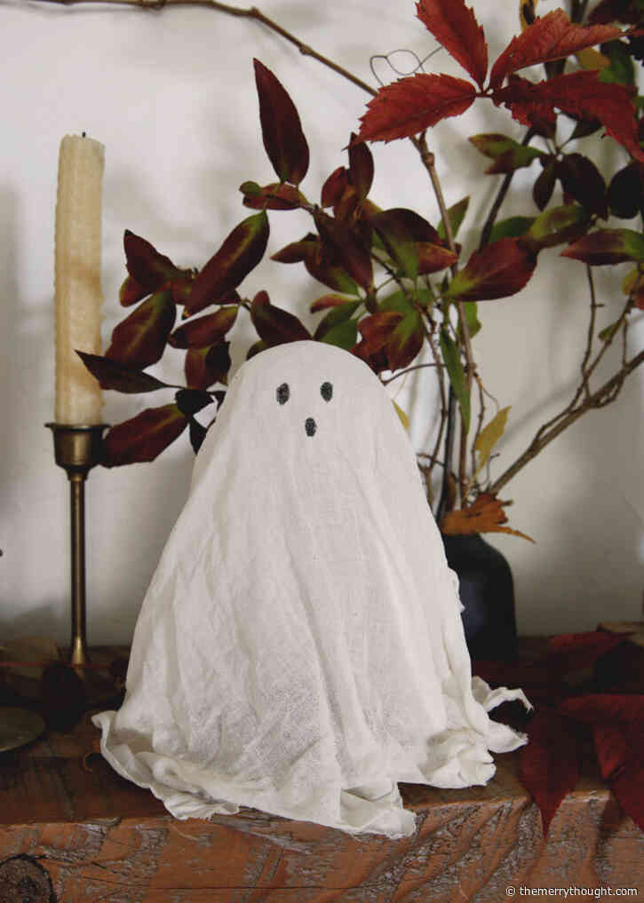 How to Make DIY Cheesecloth Ghosts