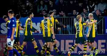 LIVE | Wedstrijd Vitesse tegen FC Den Bosch tijdelijk stilgelegd • Supporters het veld op • De Graafschap incasseert tegendoelpunt tegen Jong PSV