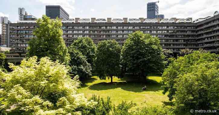 ‘Forgotten’ 1000-year-old cemetery discovered beneath famous London landmark