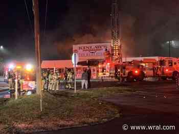 Crews respond to fire at Kinlaw's Supermarket in Fayetteville