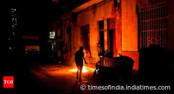 Hurricane set to hit Cuba amid national blackout