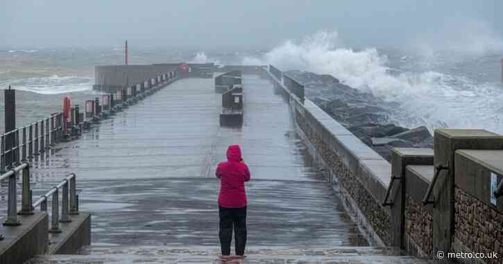 Thousands left without power after Storm Ashley pounds UK with 80mph winds