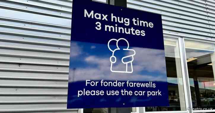 Airport imposes strict three minute ‘maximum hug time’