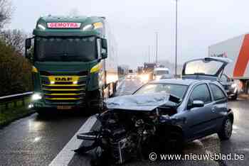 Twee broers als bij wonder ongedeerd na crash én aanrijding op E17