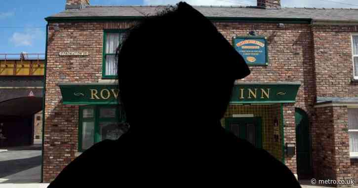 Coronation Street favourite encouraged to leave as grief becomes too much