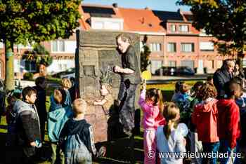 Wijk Schoonbroek krijgt kunstwerk, kinderen Willem Tell tonen eigen creaties bij inhuldiging