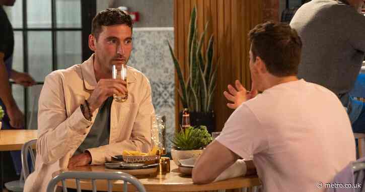 Ryan horrified as Kit uses him to seduce Daisy in Coronation Street