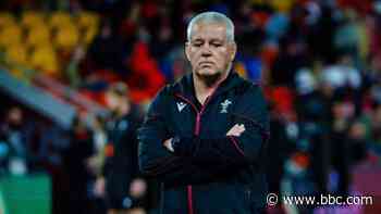 Wales boss Gatland backs 20-minute red card trial