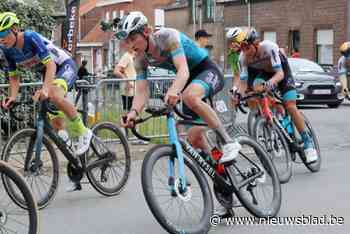 Xander Scheldeman tekent contract van twee jaar bij Development Team van dsm-firmenich PostNL: “Ik wil de beste versie van mezelf worden”