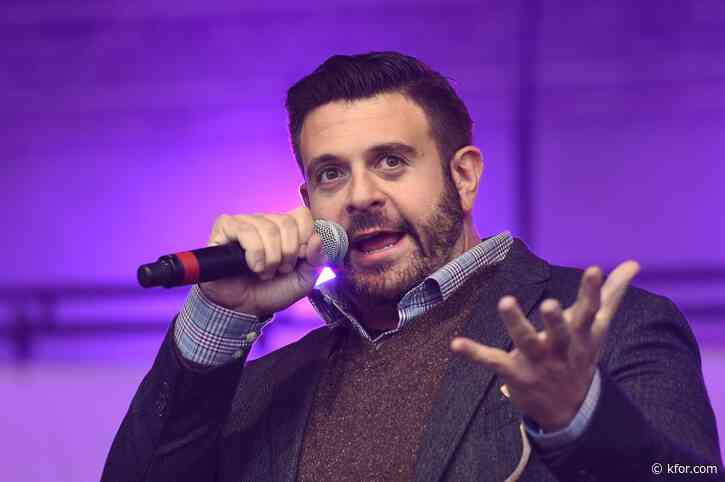 TV host Adam Richman says production crew robbed while filming in North London