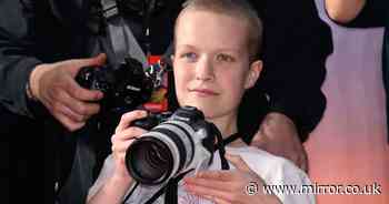 Teenager, 16, with rare terminal cancer checks off bucket list by photographing celebs